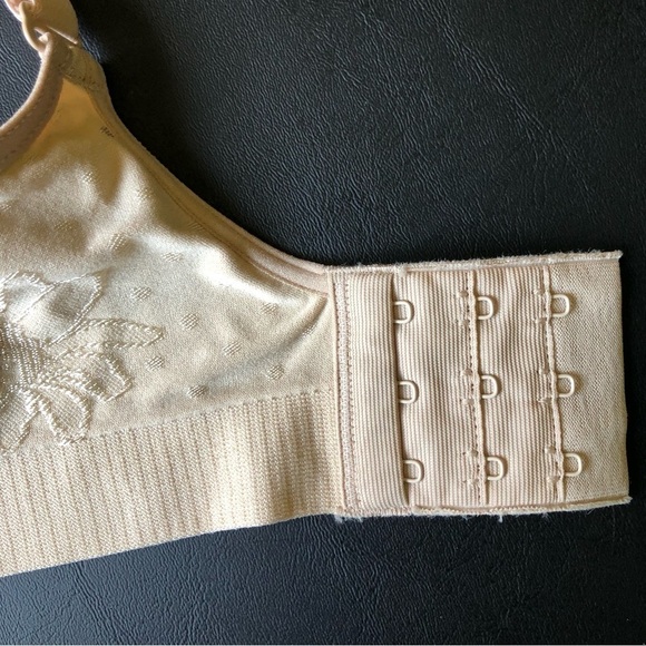 Hanes Comfort Flex Fit Beige Bra  2X NWT - Picture 9 of 11